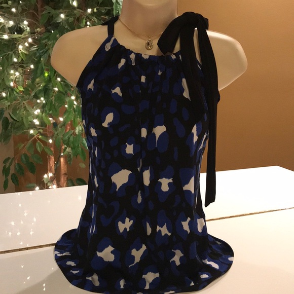 CAROLE LITTLE BLUE, BLACK, WHITE TOP W/ TIE @ NECK - Picture 2 of 8